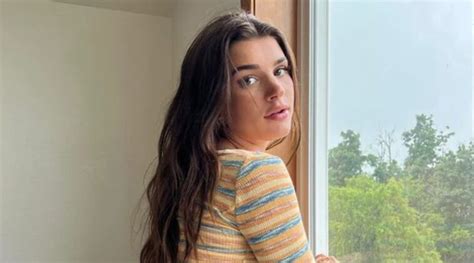 Anna Malygon Social star known for the dance and lip sync videos she uploads to her maligoshik TikTok account. Her videos feature relatable text about her life as a college student. Her account has garnered over 1.2 million followers. BEFORE FAME Her first Instagram photo was uploaded in January of 2017. It is a photo of her on vacation in …