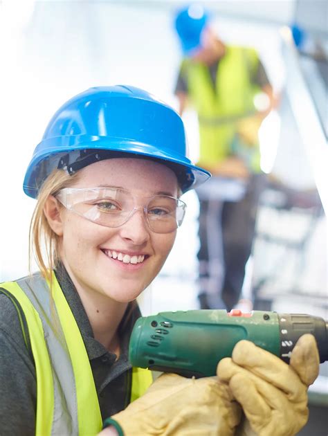 Arizona Business Initiative Girls Can Build