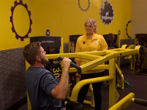 Arm workout planet fitness. By using a slow and steady motion, you can really focus on the muscles you are trying to target. For the best results, keep your back straight and use your legs to generate power. 5. Deltoid Fly Machine. This back exercise equipment works by using your body weight to provide resistance. 