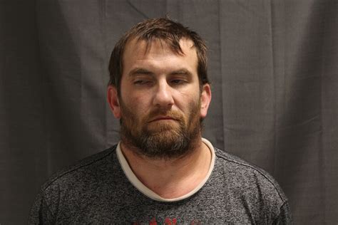 Armed and intoxicated man arrested after Vandalia, Ill. standoff