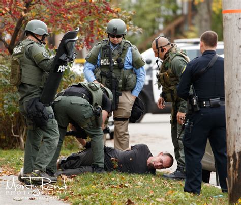 Armed cops in stand-off with man