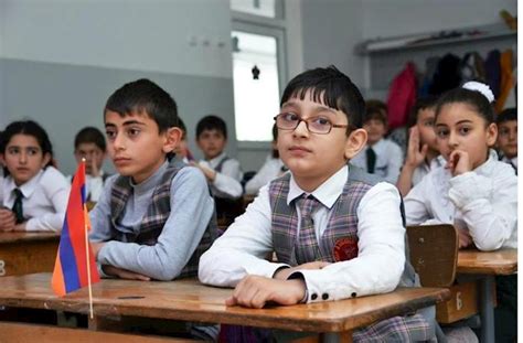 Armenian schools to give additional language of Turkey lessons