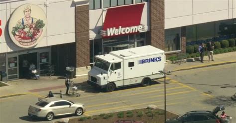 Armored truck robbed in Lansing, police say - nwitimes.com