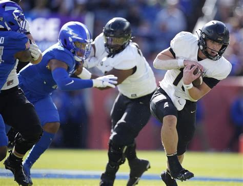 Army’s swarming defense forces 6 turnovers in 23-3 win, deals No. 17 Air Force first loss of season
