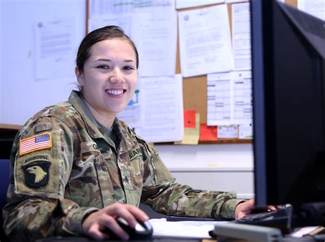 Army human resources. The directory below will assist you as you navigate through our site. Our Mission is to provide the Fort Leonard Wood Community with the full spectrum of Military Human Resources and Personnel Services Support. Our cornerstone is customer service. The customer is first and Soldiers are our business so we are dedicated to providing the … 