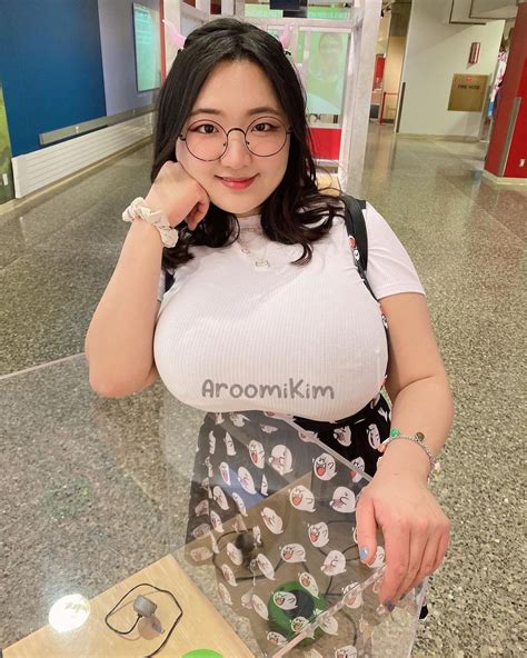 Aroomi Kim Onlyfans Nude
