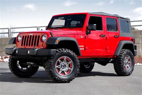 Arriba 104+ imagen jeep wrangler wheels red