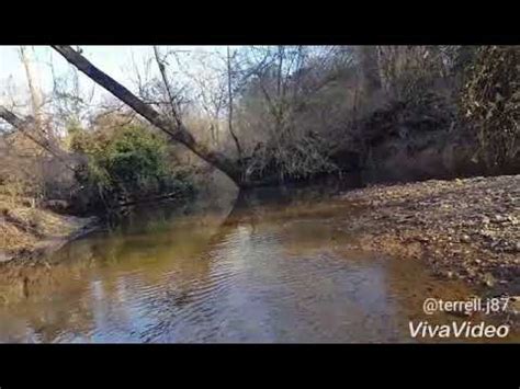 Arrowhead Hunting: Secrets Of The Creek - YouTube