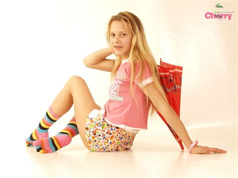 Artbbs Collection 200 Emyya