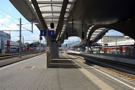 Artful Interchange (Graz Hauptbahnhof, Graz, Austria)