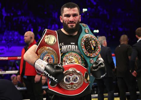Artur beterbiev. Percent. 39%. 20%. -- Courtesy of CompuBox. With the TKO victory over Callum Smith -- Artur Beterbiev's seventh championship defense -- he remains boxing's only champion with a 100% knockout ratio. 