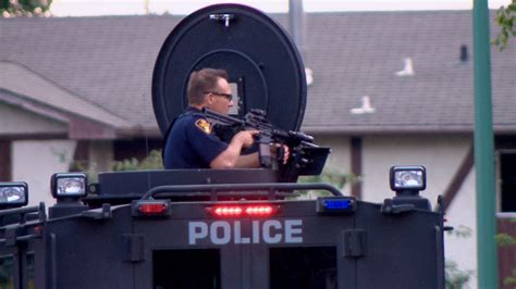 Arvada police in 3-hour standoff with armed person in parked stolen car