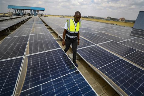 As Africa Climate Summit promotes solar, off-grid power ramps up below the Sahara