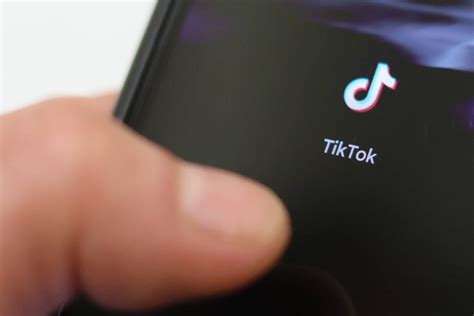 As Twitter fades to X, TikTok steps up with new text-based posts