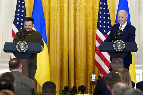 As Ukraine aid falters in the Senate, Biden signals he’s willing to make a deal on border security