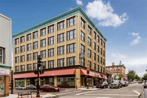 Book direct at New Bedford Harbor Hotel, Ascend Hotel Collection. This boutique hotel is near historic downtown. Free breakfast, free WiFi, on-site restaurant. ... 222 Union St, New Bedford, MA, 02740, US (508) 999-1292 . 424 Real Guest Reviews. Summary; Guest Rooms; Amenities; Location; Hotel Info; Reviews; View 38 Photos.. 