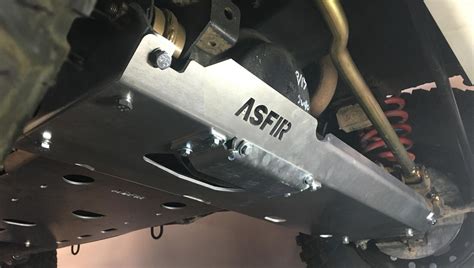 The Ford Bronco / Ranger Gearbox Skid Plate is manufactured from high-quality laser-cut 1/4" aluminum, providing maximum strength with minimum added weight. ‌Cleverly engineered to provide optimal protection to the gearbox & transfer case. Recommended using as a part of Asfir's Ford Bronco complete underbody protection kit.. 