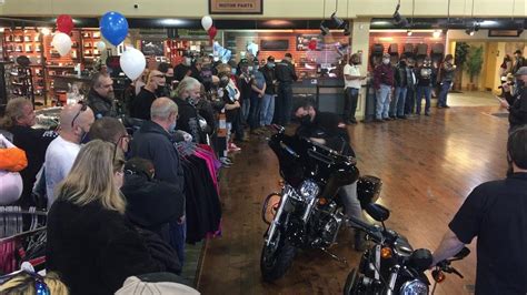 Asheville harley. Chimney Rock Harley-Davidson, Chimney Rock, North Carolina. 2,945 likes · 12 talking about this · 2,046 were here. From accessories to apparel, riding gear to motorcycle accessories, find men and... 
