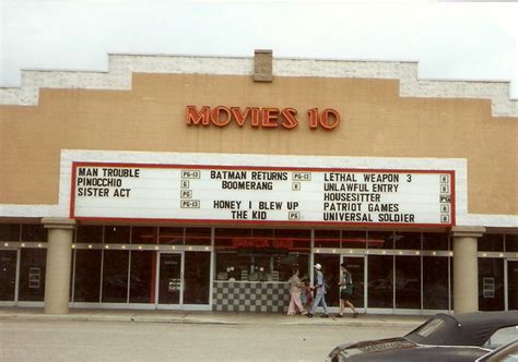 Reviews on Movie Theater near Cinemark Movies 10 - Cinemark Movies 10, Kyova 10 Theatre, Phoenix Theatres, Camp Landing Entertainment District, Paramount Arts Center, Cinema at Camp Landing