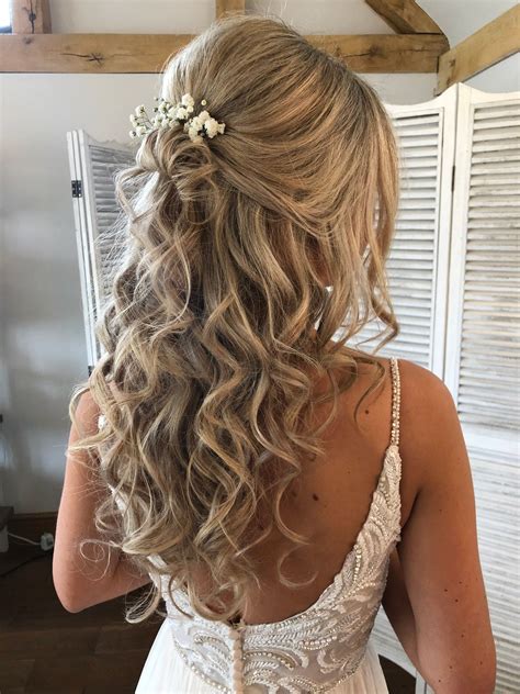 Ashley Hopkins on LinkedIn: Half up Bridesmaid Hair