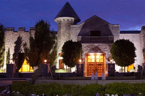 Ashley castle. The Ashley Castle is a medieval-inspired castle that offers elegant wedding packages and facilities. It has a grand ballroom, a wrought-iron gazebo, and a team of professional event coordinators. 
