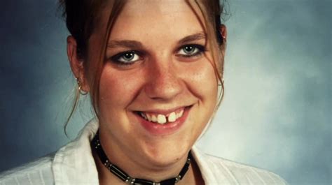 Ashley reeve. St. Clair County sheriff’s investigators found Reeves at about 2 a.m. April 29, 2006, in the woods at Citizens Park in Belleville after Shelton led them to her following a … 