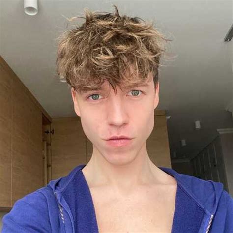 Ashton Wright OnlyFans - The Ultimate Guide