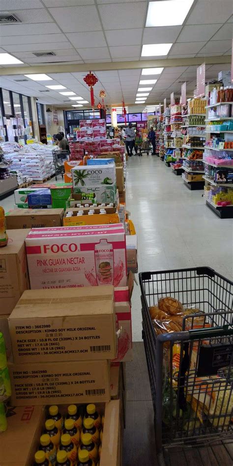 Asian center supermarket. Fubonn Shopping Center is the largest Asian Shopping Center in Oregon, enjoy your grocery shopping and many delicious Asian cuisines all in one place. we are located on SE 82nd Ave. between Division & Powell in the heart of the new Asian district. 