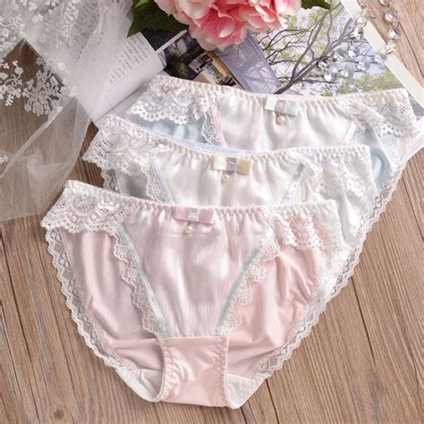Asian panty pics. Camel toe underwear. Shutterstock. This camel toe underwear brings a whole new meaning to the phrase "if you've got it, flaunt it." While most women try to avoid showing "camel toe," a Japanese trend has women trying to show off their lady parts by using specially shaped underwear to enhance their figures. The underwear promises to give the ... 