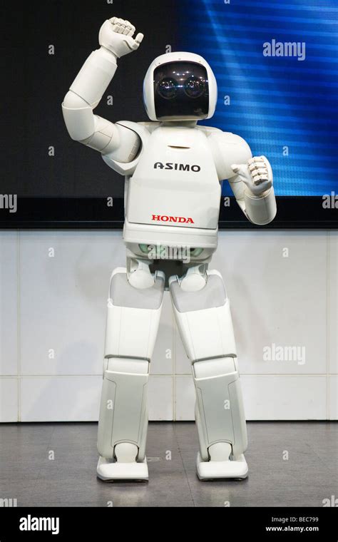 Asimo robot hi-res stock photography and images - Alamy