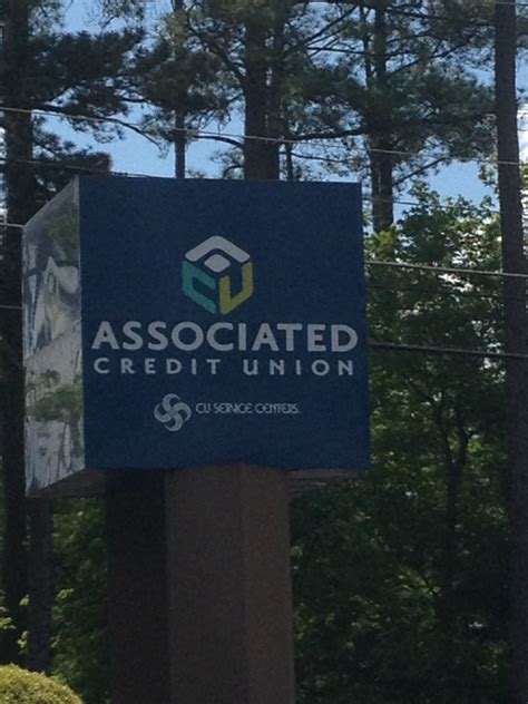 Associated Credit Union, located in metro Atlanta, is a full-service financial institution with competitive loans and mortgages, account services, member benefits and robust online services.