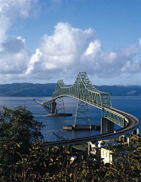 In 1980, the bridge was rededicated as the Lewis and Clark Bridge in honor of the Lewis and Clark Expedition. The deck was replaced in 2003–04 at a cost of $29.2 million. The bridge is 2,722 ft (830 m) [1] long with 210 ft (64 m) of vertical clearance. The main span is 1,200 ft (366 m) long and the top of the bridge is 340 ft (104 m) above .... 