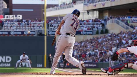 Astros pound 4 homers, with a pair by Abreu, to rout Twins 9-1 and take 2-1 ALDS lead