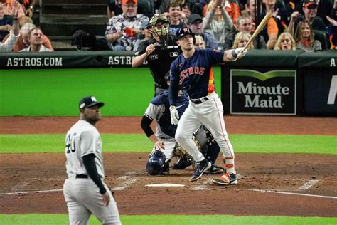 Astros vs Yankees Top photos from Game 2 of the ALCS