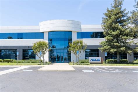 Asus et2232i.  ASUS is a Taiwan-based, multinational computer hardware and consumer elec...