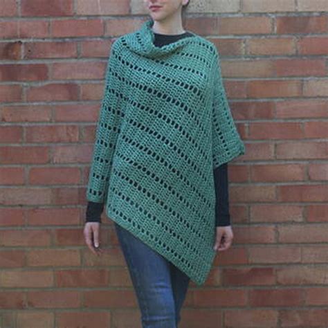 Asymmetrical crochet poncho pattern free. .  <a href=http://delta.rtp.ru/knw1d/ad...