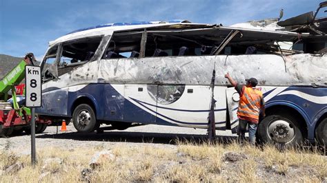 At least 16 migrants killed in bus crash in Mexico