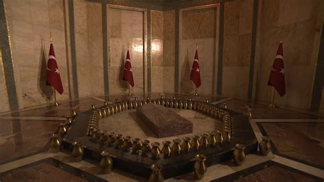 Atatürk ün mezar odasına kimler girebilir