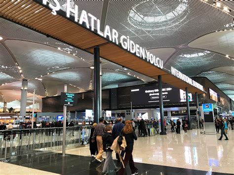 Atatürk havalimanı gelen yolcu