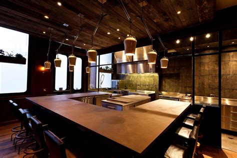 Atera new york. The Absolute Best. 1. Momofuku Ko8 Extra Pl., nr. 1st St.; 212-203-8095. The grandfather of all precious, new-age New York City tasting rooms stays atop our listings, despite the fact that the ... 