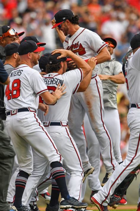 Atlanta Braves clinch National League East title