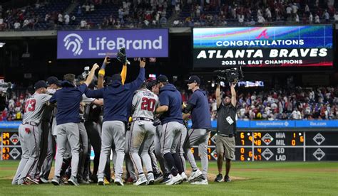 Atlanta Braves clinch the NL East title with a 4-1 victory over the Philadelphia Phillies