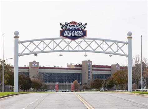 Atlanta motor speedway georgia. SPEEDWAY BLVD. ENTRANCE PARKING West to Fayetteville Atlanta South Regional Airport LOWER WOOLSEY RD. RED LOT GREEN LOT N M D E H I L A C 19 41 41 19 G 75 85 75 285 675 85 GA Hwy 20 race trafﬁ c will be directed to park in the PURPLE parking lot on the South/West side of the Atlanta Motor Speedway property. Credentialed trafﬁ c … 