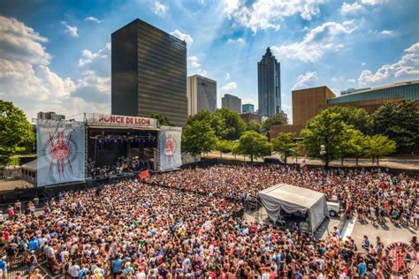 Atlanta music festival. Dec 15, 2023 · Atlanta Festivals to Attend in May. 15. Shaky Knees Music Festival – May 3-5, 2024. The Shaky Knees Music Festival is an annual spring music festival featuring a diverse lineup with over 60 indie and rock acts. Located in Central Park in the Old Fourth Ward neighborhood, enjoy live music, vendors, and food trucks! 