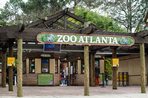 Atlanta zoo atlanta. Atlanta Zoo ticket prices. The entrance tickets for Atlanta Zoo for adults aged 12 to 64 are $35. Children aged three to 11 years get a discount of $8 and pay only $27 to enter the Zoo. Seniors aged 65 and above get a discount of $2 and pay $33 to enter the Zoo. Kids under three years old can enter the Zoo for free. 