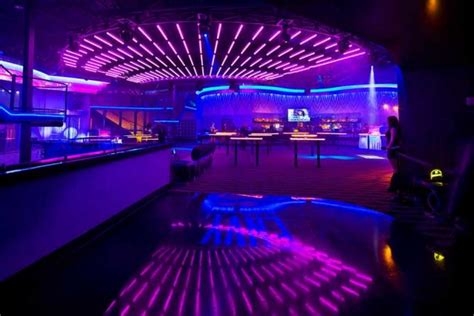 Atlantic city clubs. Mar 30, 2020 · HQ2 For Atlantic City’s “Nightclub of the Year” Award, the party doesn’t get much better . HQ2 Nightclub and Beachclub at Ocean Casino Resort is located directly on the world-famous Jersey Shore in the heart of Atlantic City. 