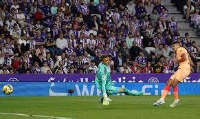 Atletico tops Valladolid, continues pursuit of Real Madrid