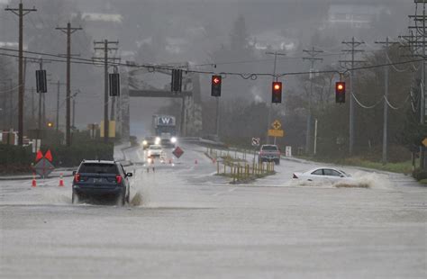Atmospheric river brings heavy rain, flooding and warm winter temperatures to the Pacific Northwest