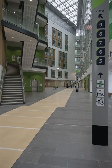 Atrium unveiled at New Hospital North Bristol NHS Trust - NB . T