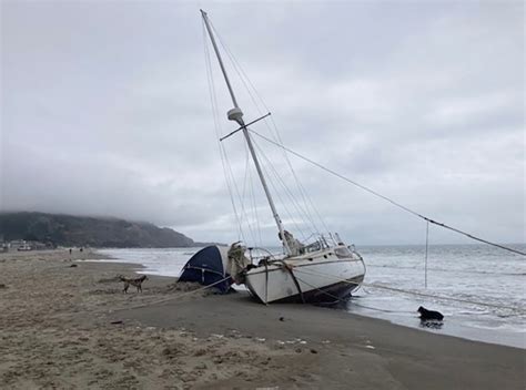 Attempt to rescue stranded sailboat near Stinson Beach traps second vessel